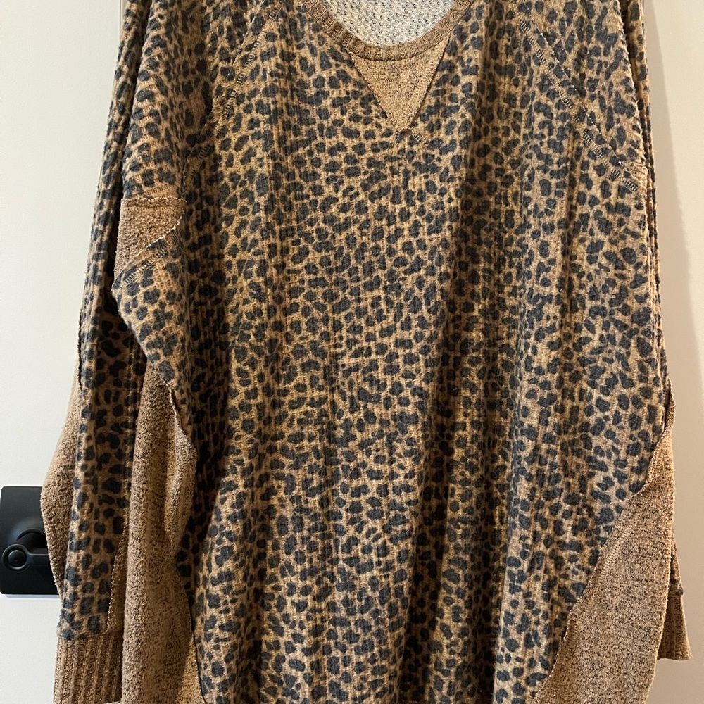 EUC Torrid Brushed Waffle Knit Pullover Long Sleeve Supersoft